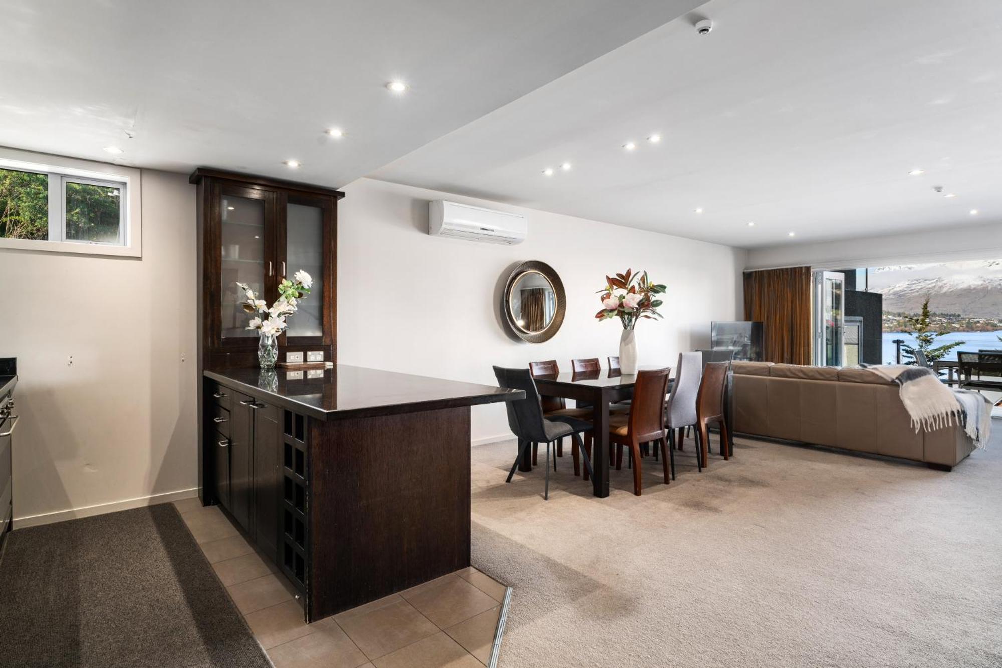 Lakefront Living - 4 Bedrm Apartment Alpine Vilage Queenstown Exterior foto